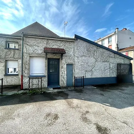 Au Calme - Maison Duplex Et Parking Chalons-en-Champagne Exterior photo
