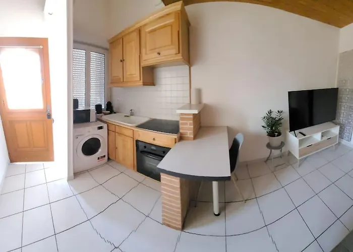 Au Calme - Maison Duplex Et Parking
